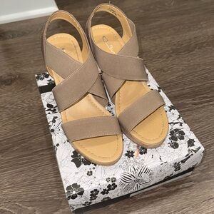CL by Laundry Ivorine Taupe Wedges